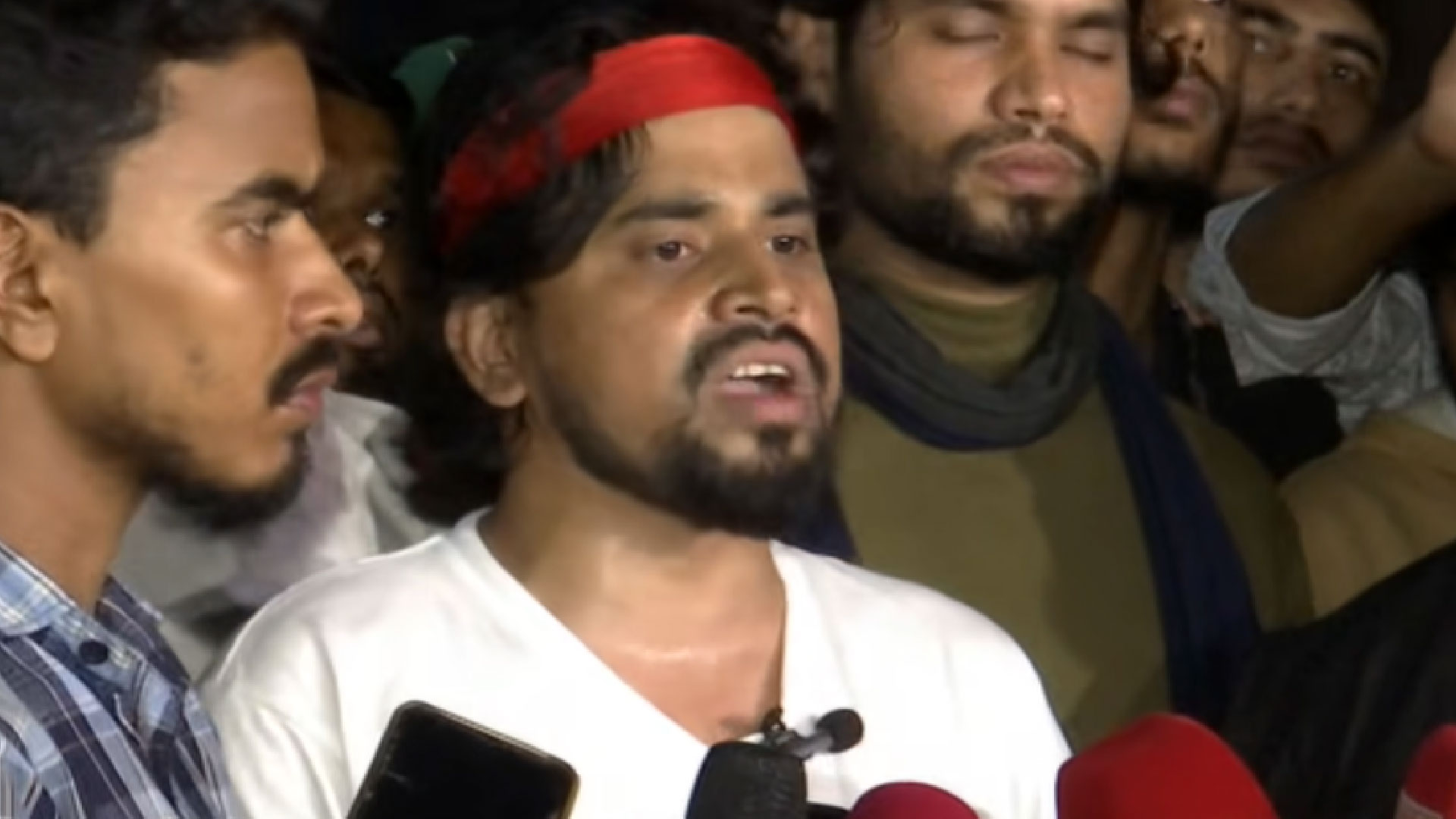 মন্ত্রণালয়ের বার্তা প্রত্যাখ্যান তিতুমীর শিক্ষার্থীদের, বললেন ‘মুলা ঝুলাবেন না’