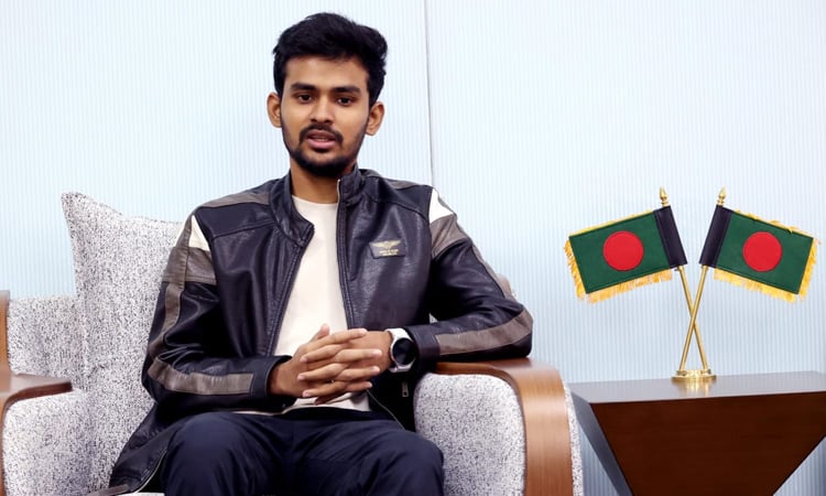 আওয়ামী লীগ নিষিদ্ধ করার বিষয়ে শিগগির ব্যবস্থা নেবে সরকার: আসিফ মাহমুদ