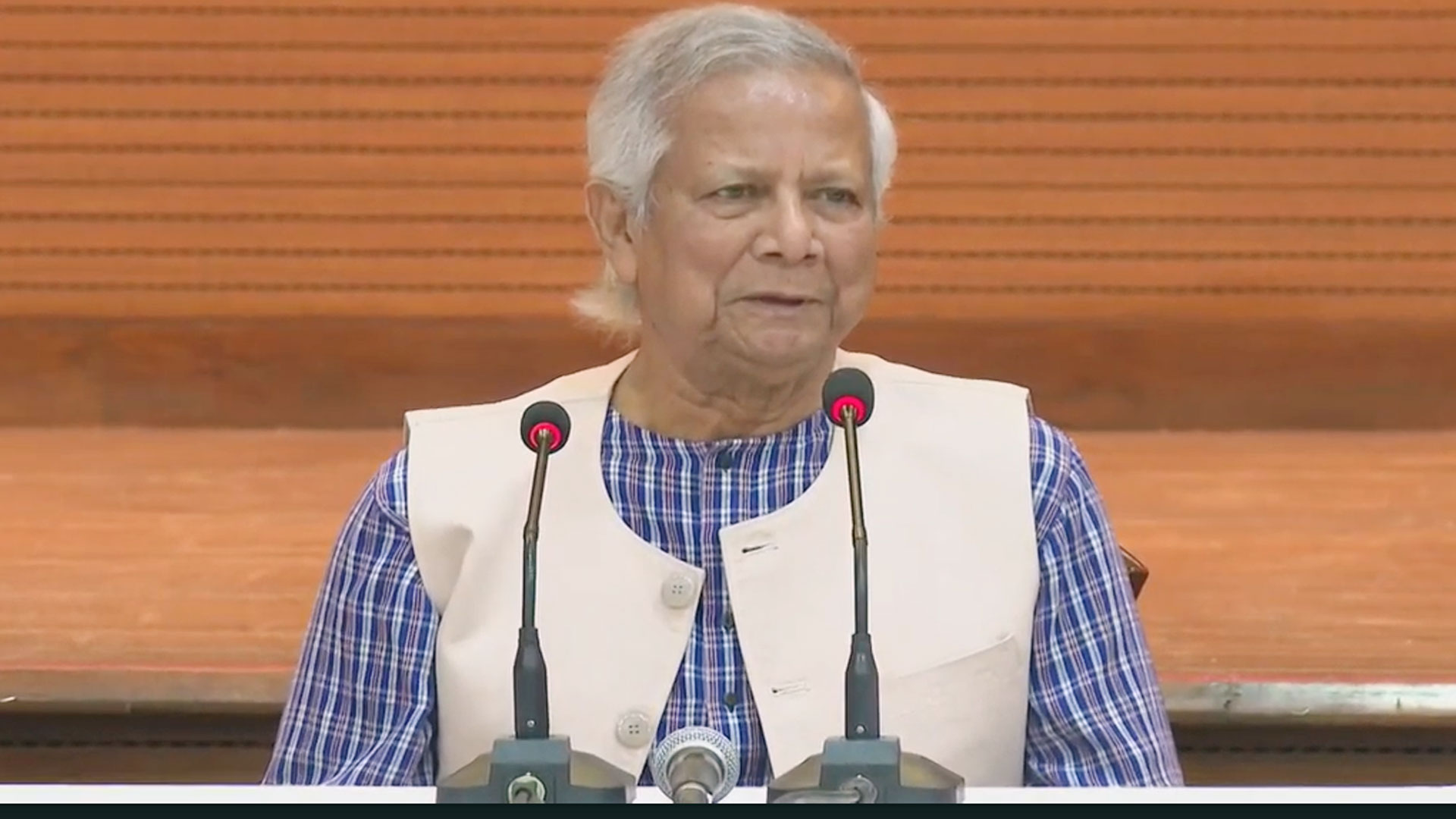 সরকারের প্রথম অধ্যায় শেষ, দ্বিতীয় পর্ব শুরু: ড. ইউনূস