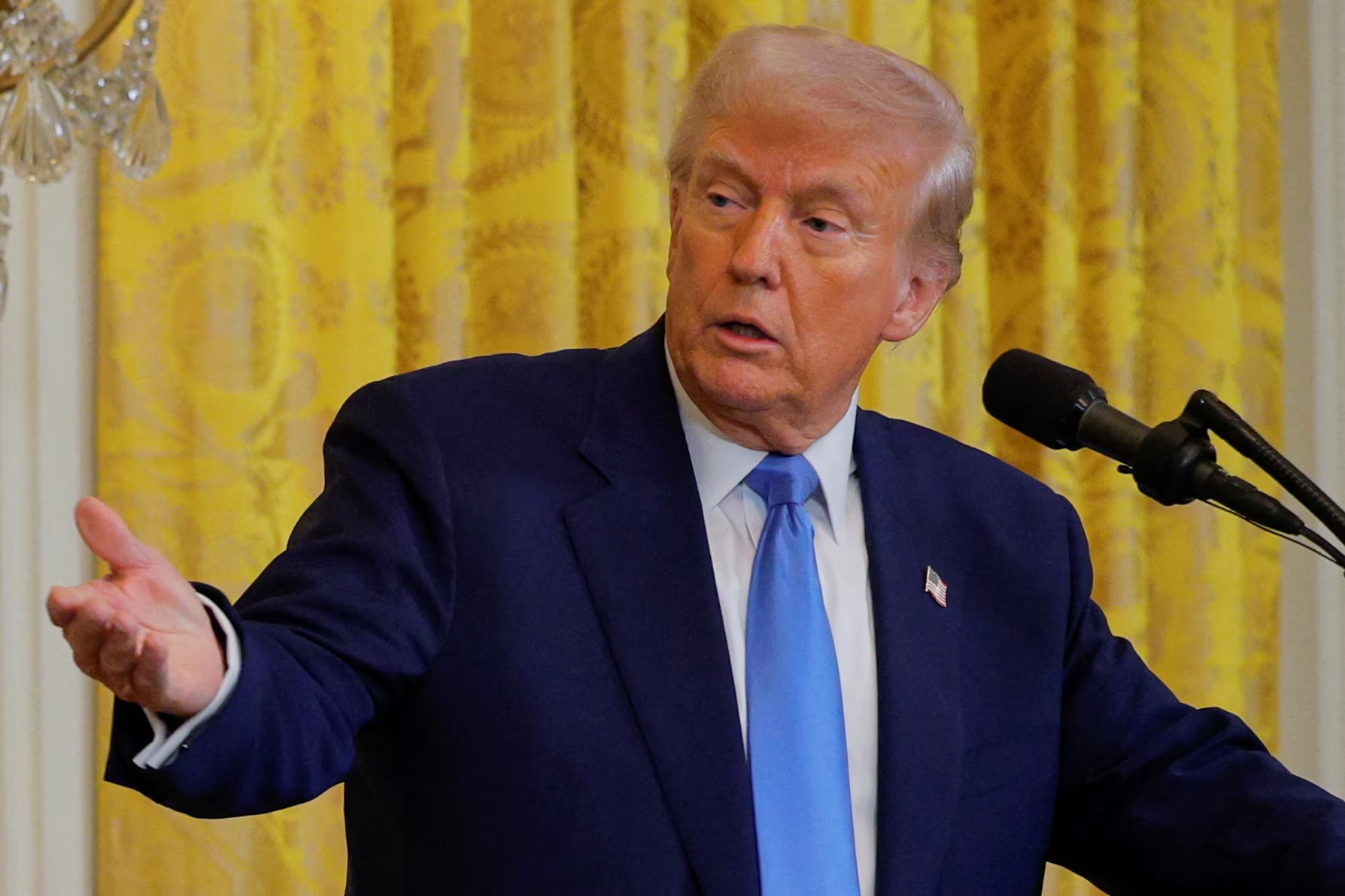 ৫ মিলিয়ন ডলারে কেনা যাবে যুক্তরাষ্ট্রের নাগরিকত্ব, ট্রাম্পের নতুন প্রস্তাব