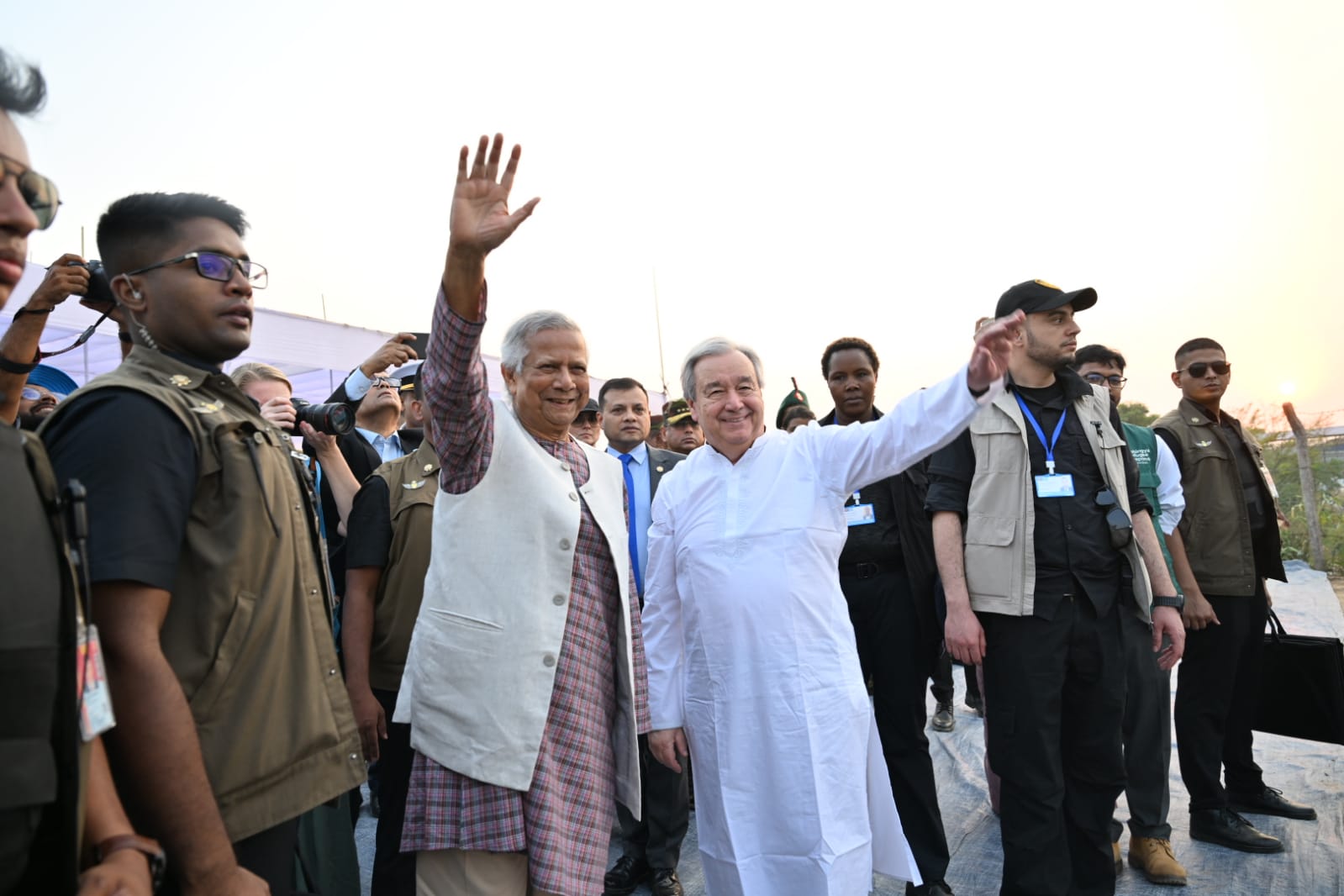 রোহিঙ্গারা জানিয়েছেন তারা বোঝা হতে চান না, নিজ দেশে ফিরতে চান: ড. ইউনূস