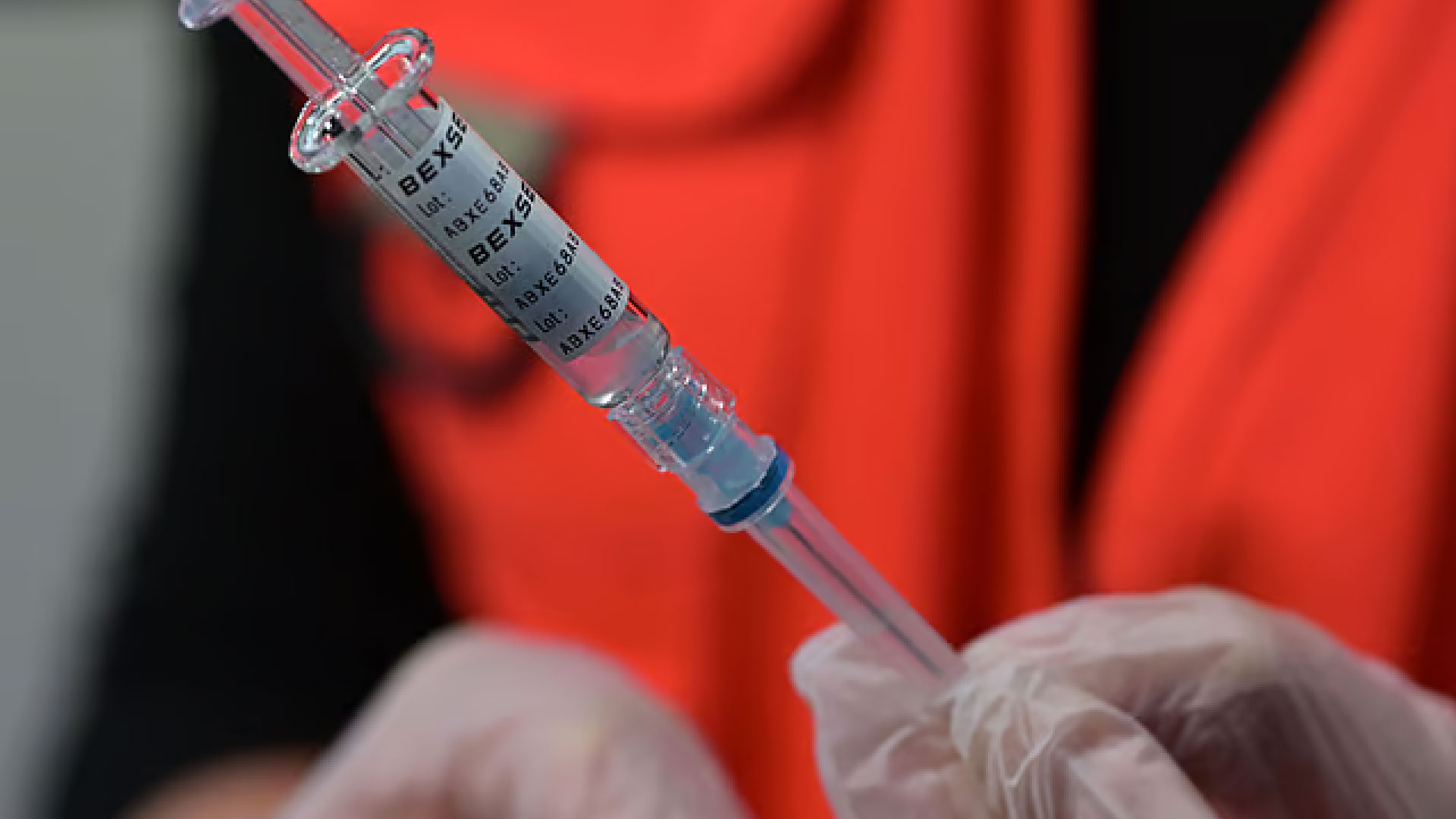 সব হজযাত্রীদের জন্য মেনিনজাইটিসের টিকা বাধ্যতামূলক করল সৌদি আরব