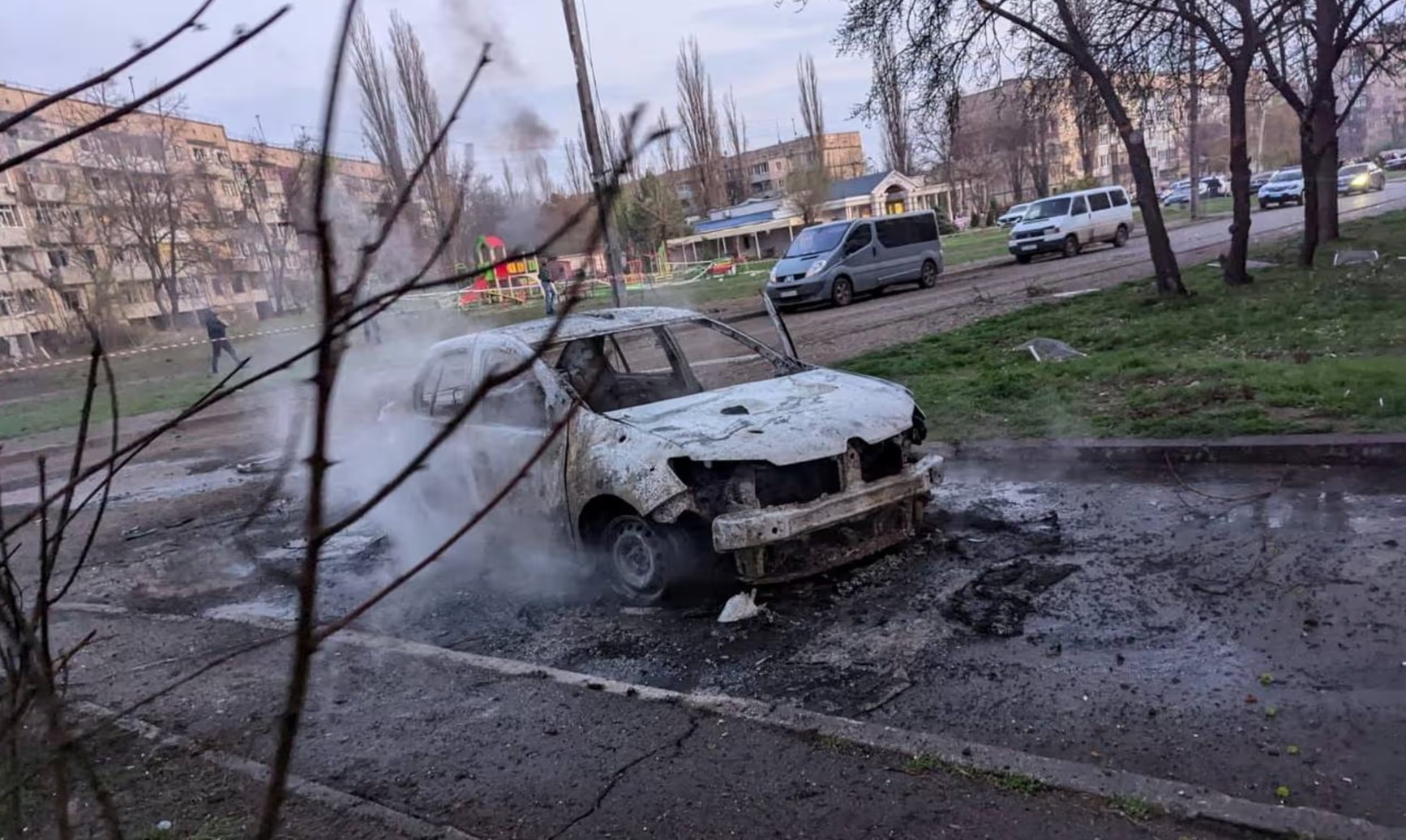 জেলেনস্কির শহরে রুশ হামলায় ৯ শিশুসহ নিহত ১৮