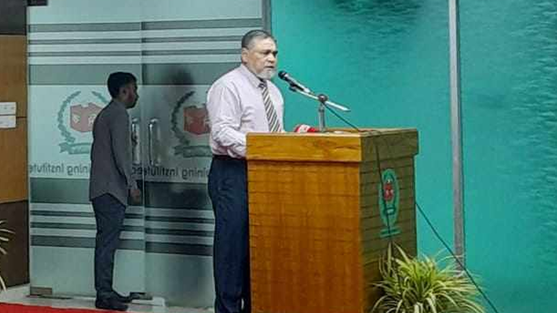 বিশেষজ্ঞদের মতামতে দ্রুত চূড়ান্ত হবে প্রবাসীদের ভোট পদ্ধতি: সিইসি