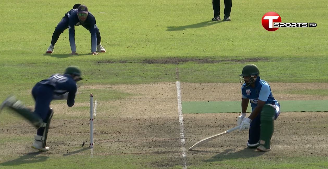 ঢাকা প্রিমিয়ার লিগে এ কেমন আউট!