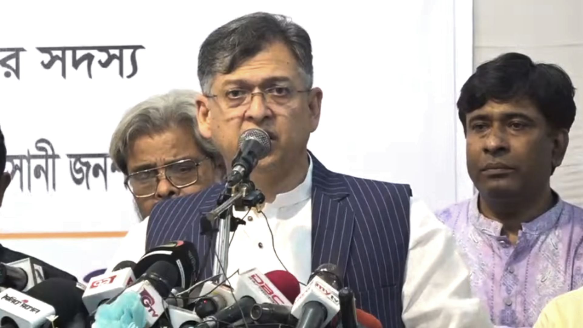 কাদের সুবিধার জন্য নির্বাচনের তারিখ ‘শিফটিং’ হচ্ছে, প্রশ্ন সালাউদ্দিনের