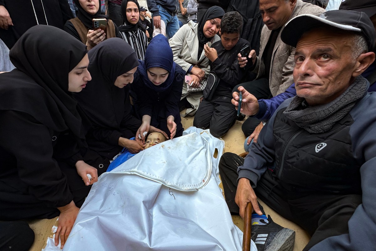 গাজায় ইসরায়েলি বিমান হামলায় ২৪ ঘণ্টায় নিহত ৫৪