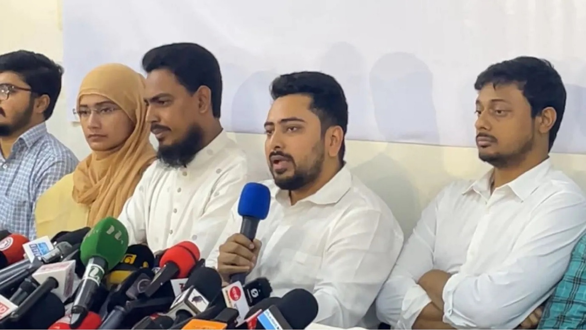 শাপলা মার্কা নিয়ে নির্বাচনে অংশ নেব: নাহিদ ইসলাম