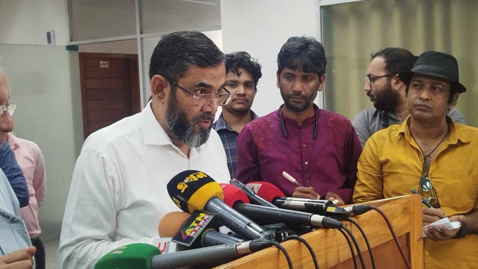 দলীয় নিবন্ধন ও প্রতীক ‘দাঁড়িপাল্লা’ ফিরে পাচ্ছে জামায়াত: ইসি