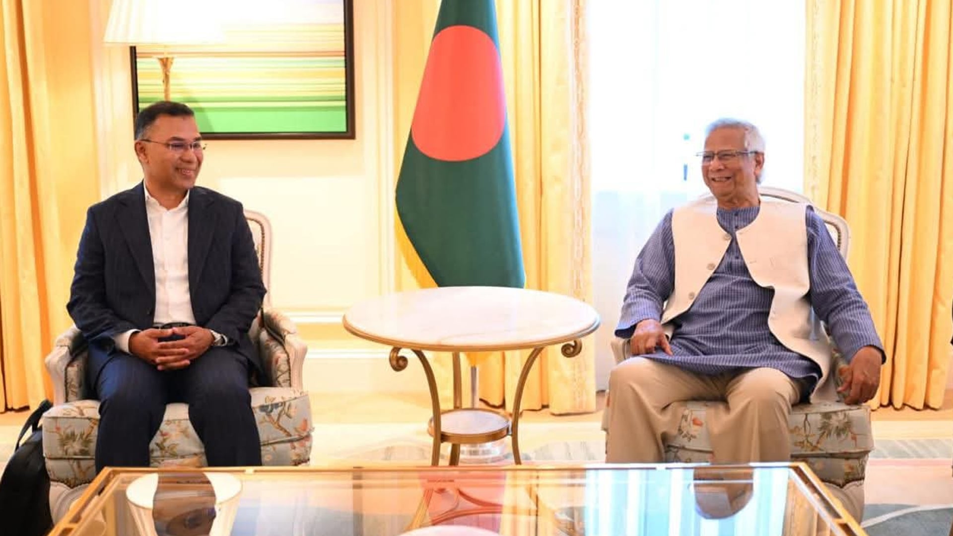 প্রধান উপদেষ্টার সঙ্গে তারেক রহমানের বৈঠক শুরু