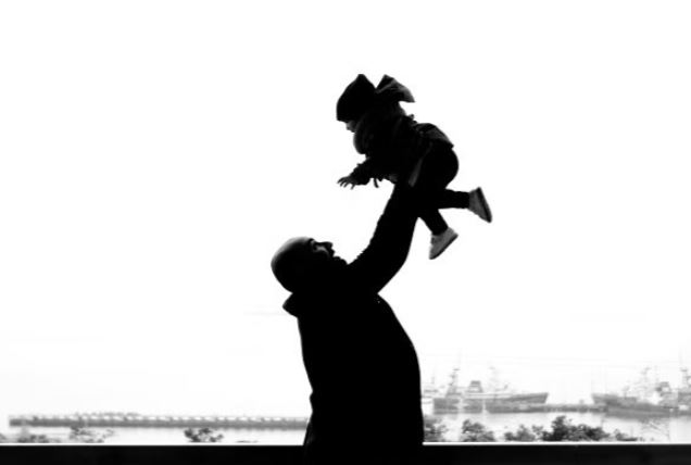 বাংলাদেশে সিঙ্গেল ফাদারদের অদেখা চ্যালেঞ্জ