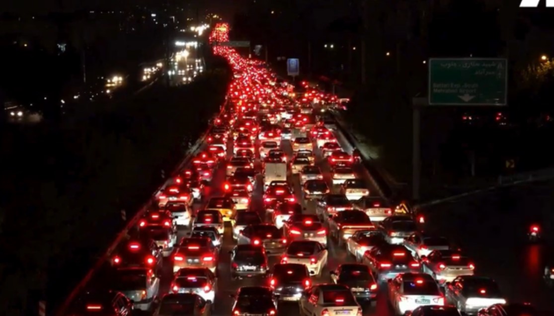 তেহরানে ইসরায়েলের হামলা অব্যাহত, শহর ছাড়তে শুরু করেছে বাসিন্দারা