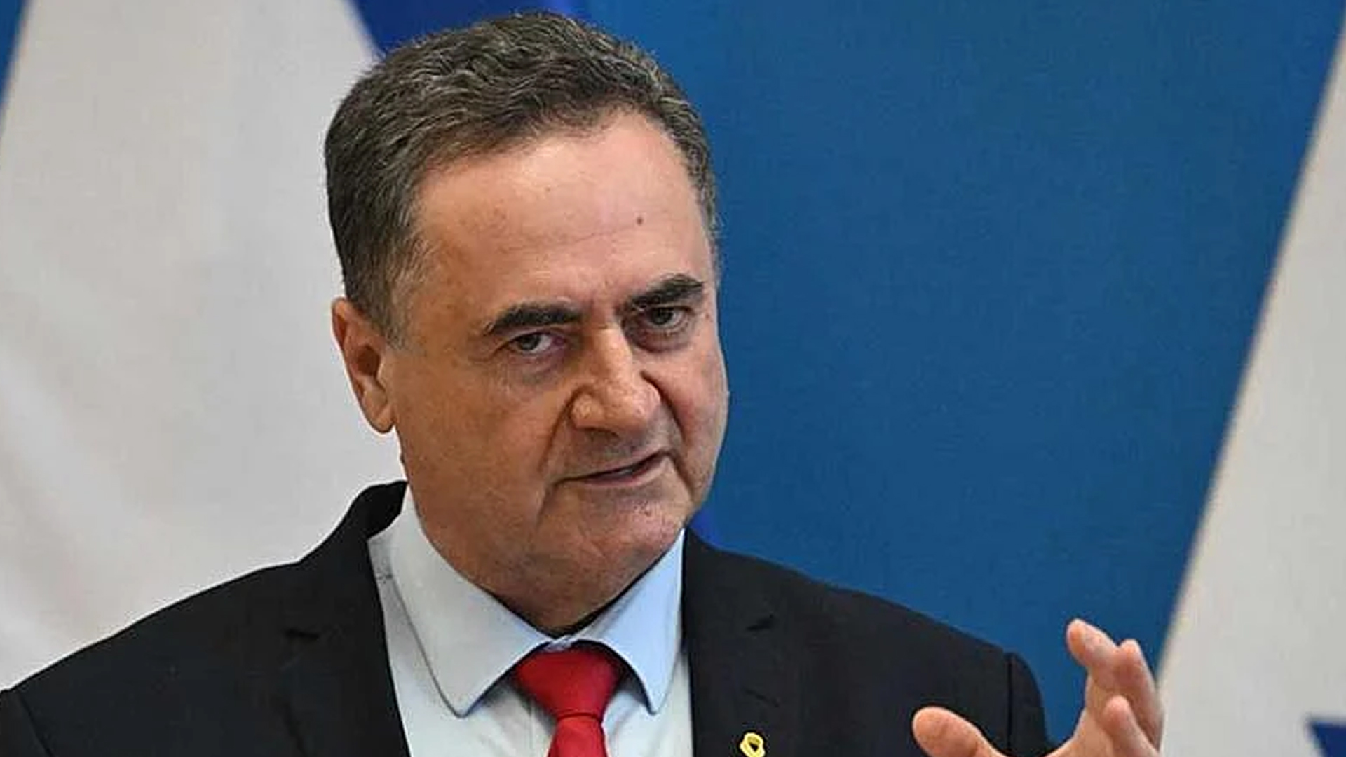 খামেনিকে ‘আর বাঁচতে দেওয়া যায় না’, ইসরায়েলের প্রতিরক্ষামন্ত্রী