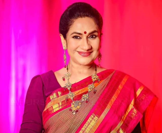 ‘নায়িকা না হলে কিংবা বুড়ো না হলে পুরস্কার পাওয়া যায় না’