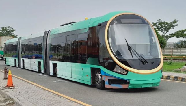 পাকিস্তানে চালু হচ্ছে সৌরচালিত টিকিটবিহীন ট্রাম