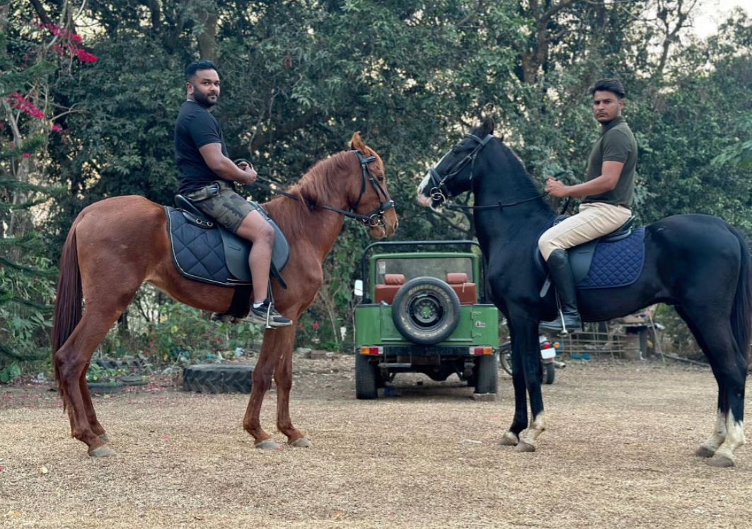 ঢাকা শহরের ঘোড়সওয়ারেরা