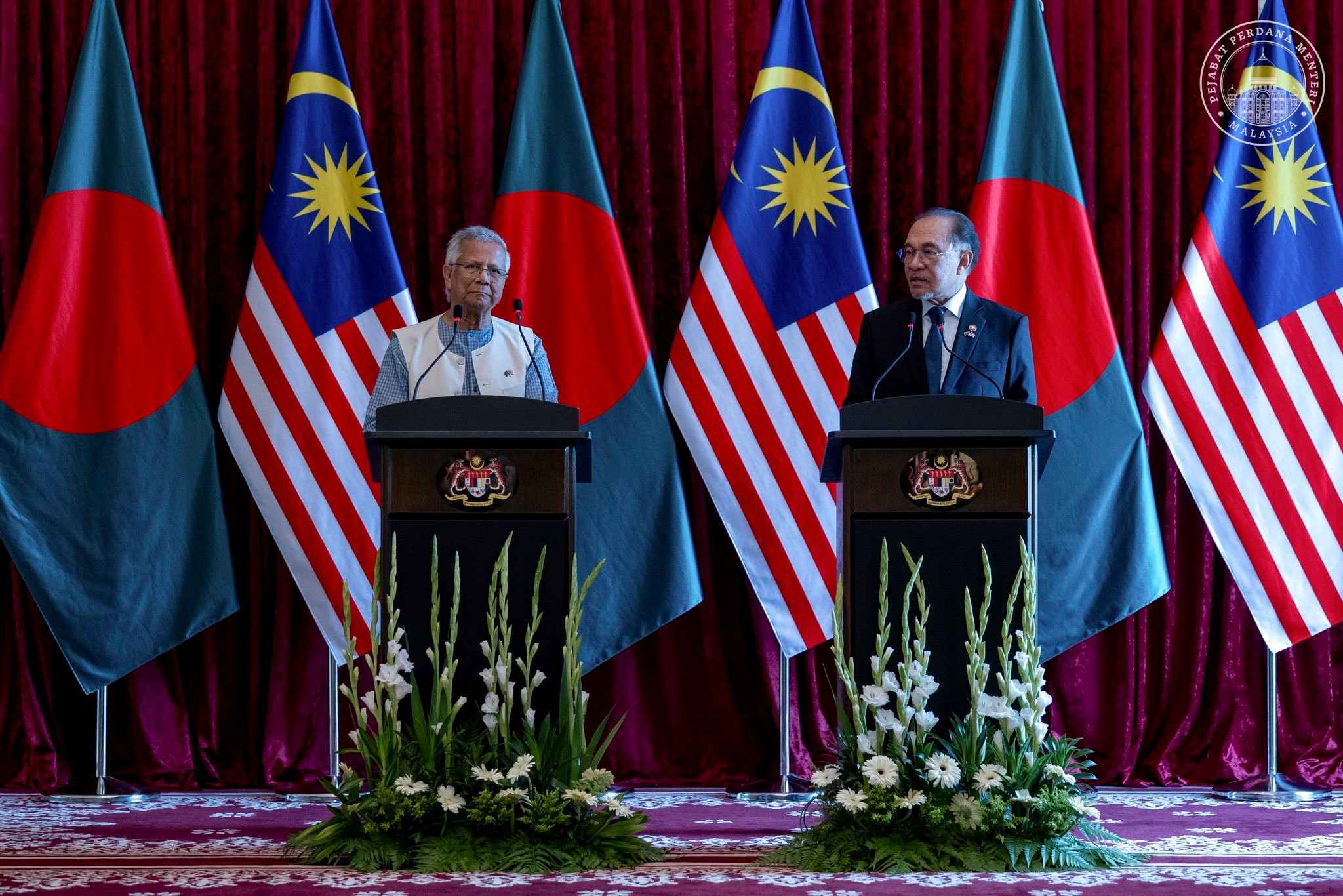 ‘হালাল ইন্ডাস্ট্রিয়াল পার্ক’ গড়ে তুলতে মালয়েশিয়ার সহায়তা চাইল সরকার