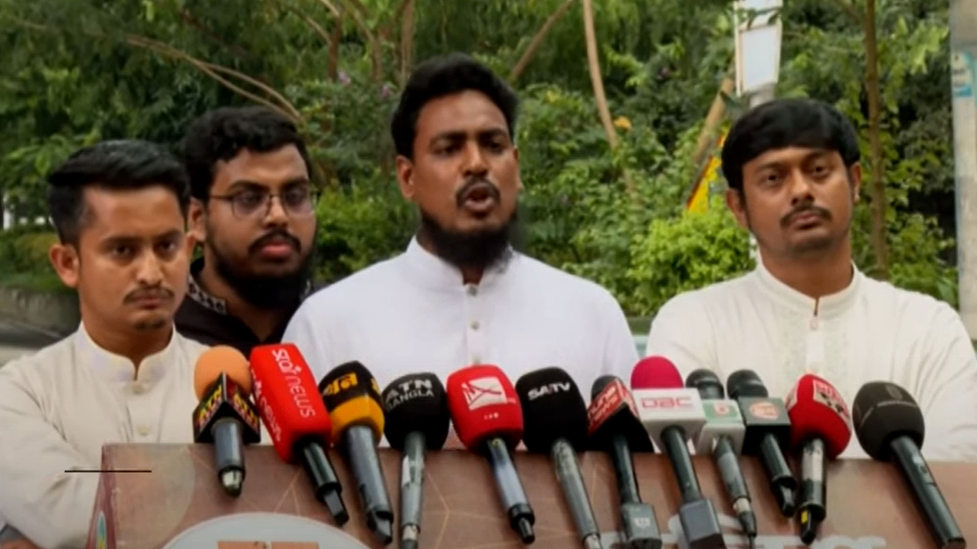 বাংলাদেশ-পাকিস্তান সম্পর্ক এগিয়ে নিতে ৭১-ইস্যুকে ‘ডিল’ করা উচিত: এনসিপি