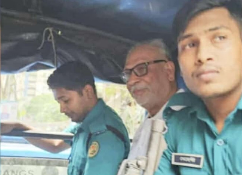 ডিআরইউতে অবরুদ্ধ হয়ে পড়া লতিফ সিদ্দিকীকে হেফাজতে নিয়েছে পুলিশ