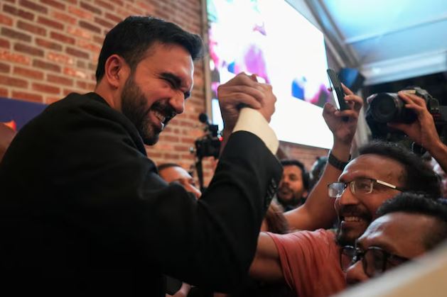 ক্রমশ অপ্রতিরোধ্য হয়ে উঠছেন জোহরান মামদানি