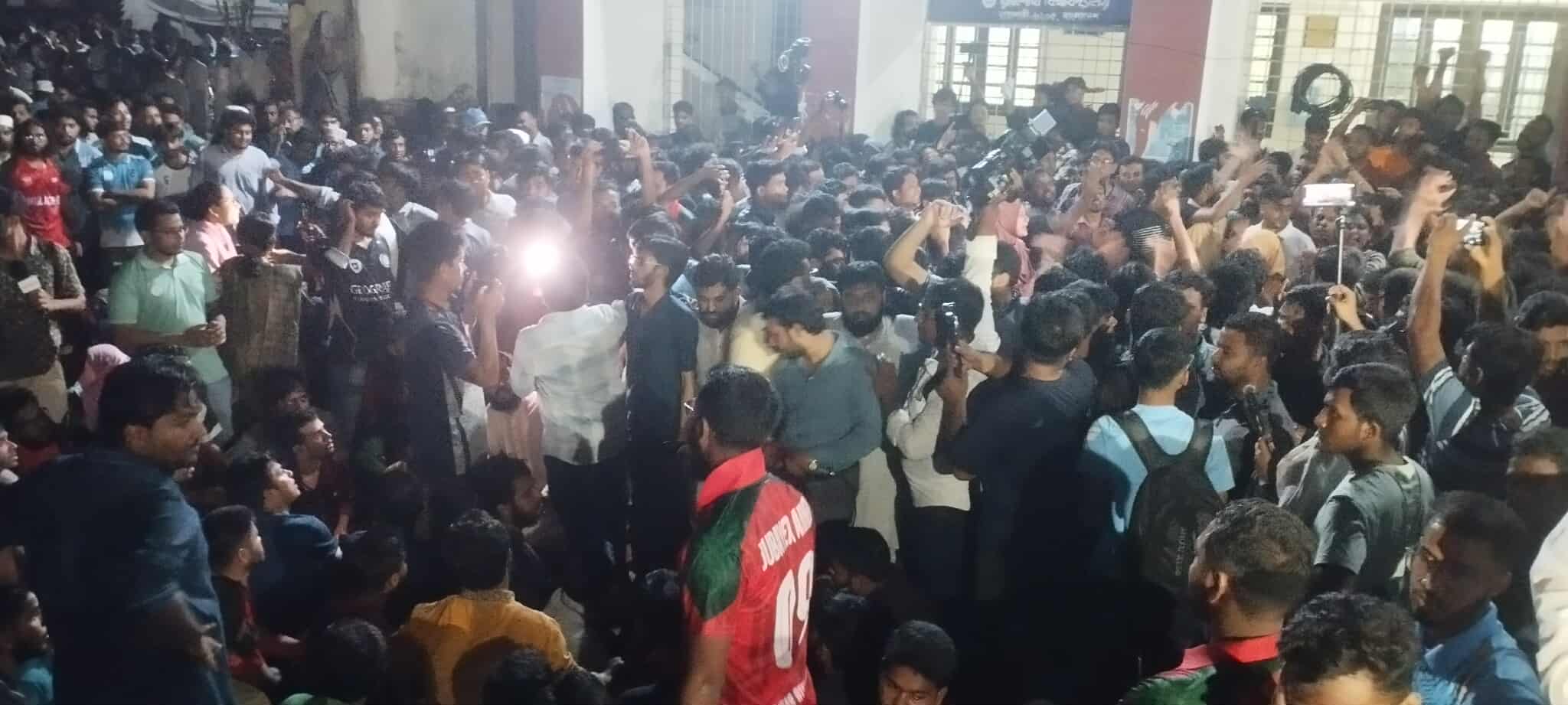 রাকসু নির্বাচন পিছিয়ে ১৬ অক্টোবর