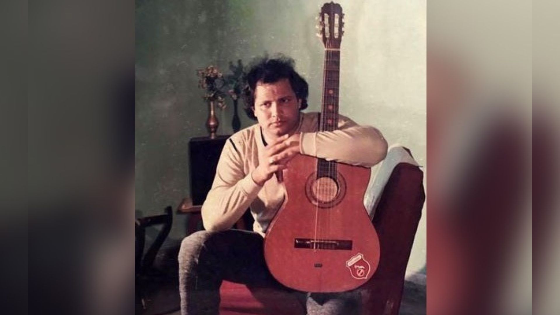 এখনো জনপ্রিয় ‘মেলোডি কিং’ শেখ ইসতিয়াকের গান