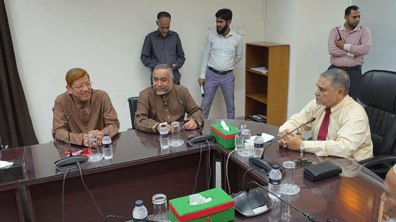 সংসদ নির্বাচন ও গণভোট আলাদা দিনে চায় জামায়াত