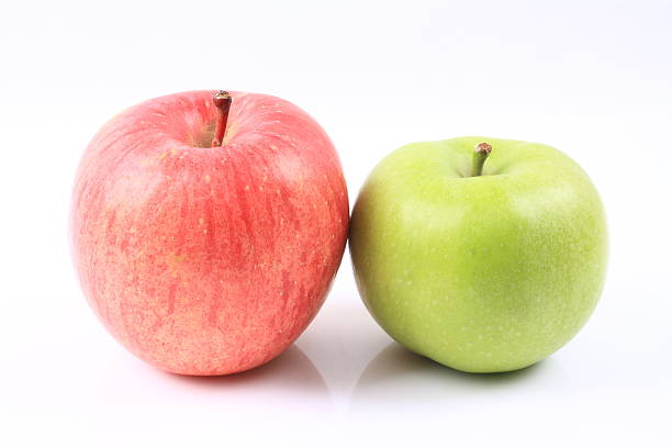 কোন আপেলে পুষ্টিগুণ বেশি—লাল নাকি সবুজ