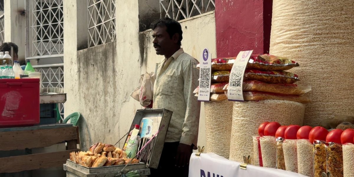 ‘বৃন্দাবন-কুরুক্ষেত্রে’ চিকেন প্যাটিস বিতর্ক