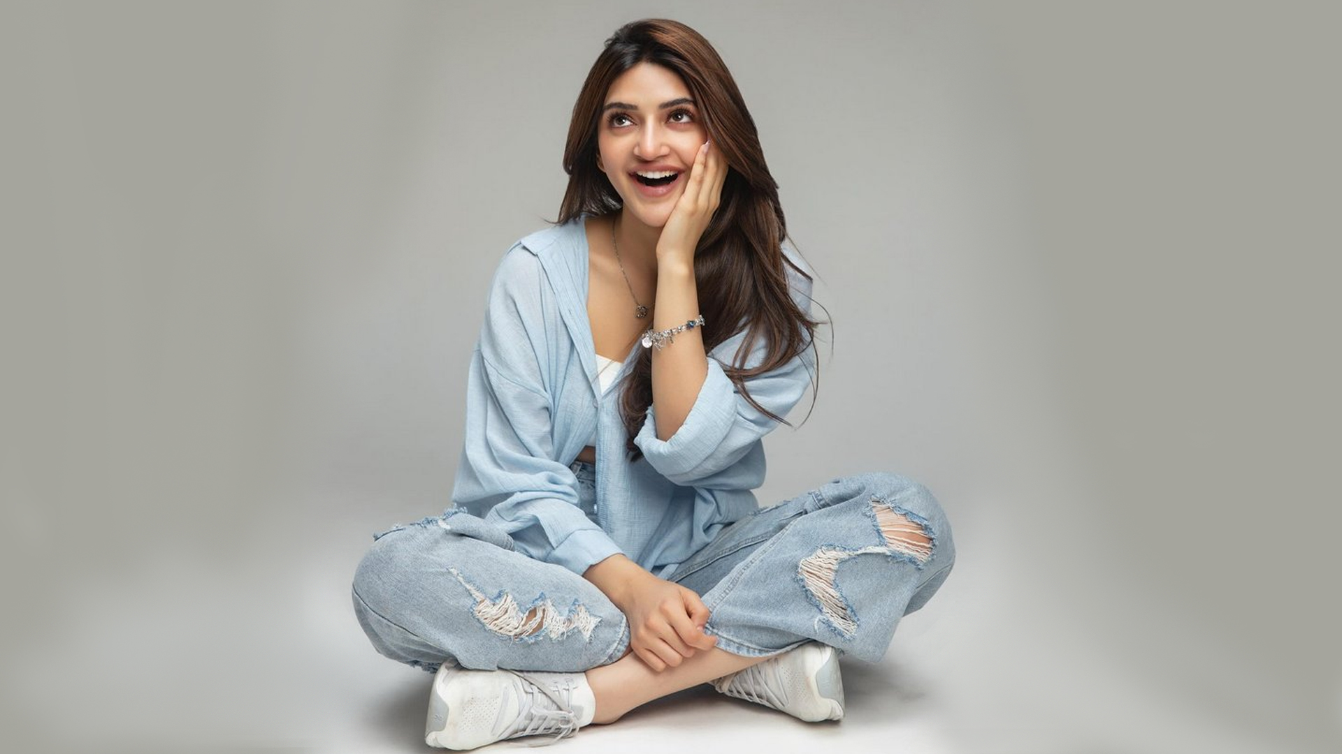 এআইয়ের অপব্যবহার নিয়ে শঙ্কিত শ্রীলীলা