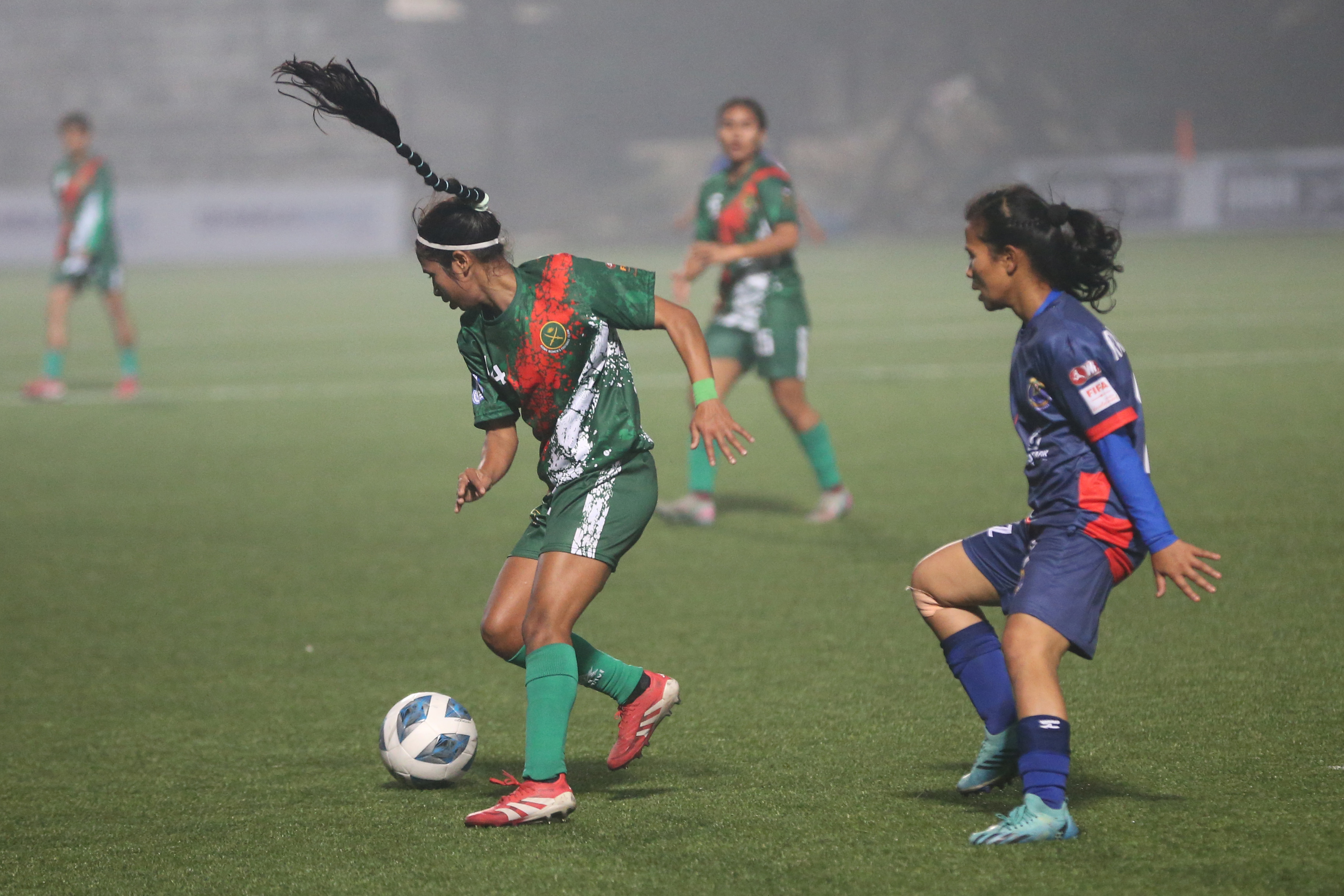 দেড় বছর পর শুরু নারী ফুটবল লিগ: লক্ষ্য কি শুধুই নিয়ম রক্ষা?