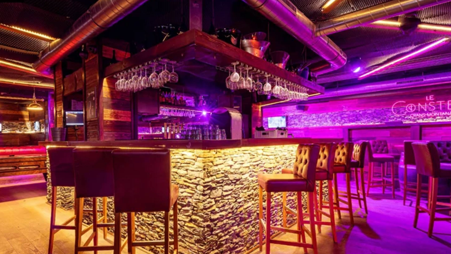 সুইস স্কি রিসোর্টের পানশালায় বিস্ফোরণ, কয়েকজন নিহত