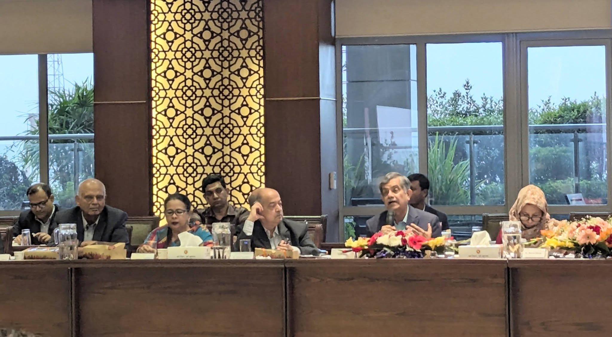 শিক্ষাব্যবস্থা পর্যালোচনা: অবকাঠামো বাড়লেও শিখনফল অর্জিত হয়নি