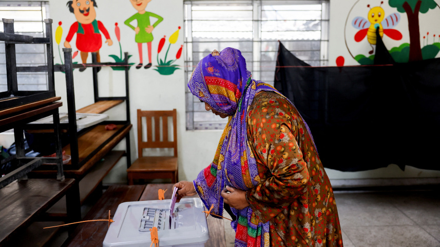 Woman casting vote. Photo: Reuters