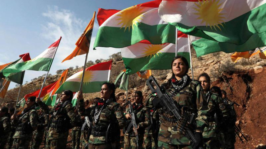 স্বশাসিত কুর্দিস্তানের ইরবিল অঞ্চলের একটি ঘাঁটিতে ইরানের বিচ্ছিন্নতাবাদি কুর্দিস্তান ফ্রিডম পার্টি (পিএকে) সঙ্গে সংশ্লিষ্ট নারী কুর্দি যোদ্ধাদের দেখা যাচ্ছে। ফাইল ছবি: এএফপি (২০২২) 