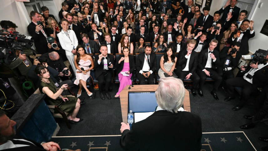 হোয়াইট হাউস করেসপন্ডেন্টস ডিনারে হামলার পর ট্রাম্প। ছবি: এএফপি