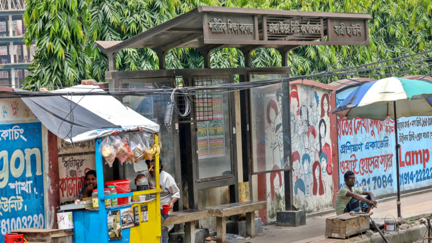 passenger-sheds-occupied-02.jpg Alternative text