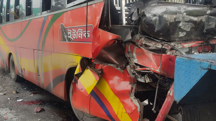 ফেনীতে সড়ক দুর্ঘটনা