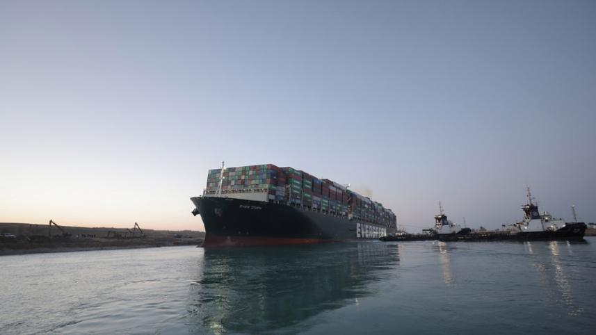 EGYPT-SUEZCANAL-SHIP.JPG