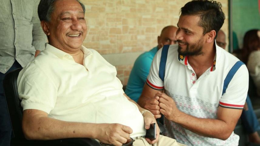 Nazmul hasan & Mashrafee Mortaza 