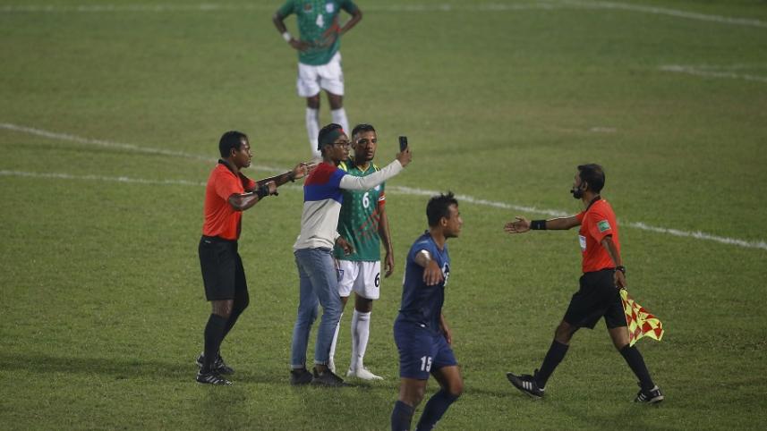 Fan with Jamal Bhuiyan 