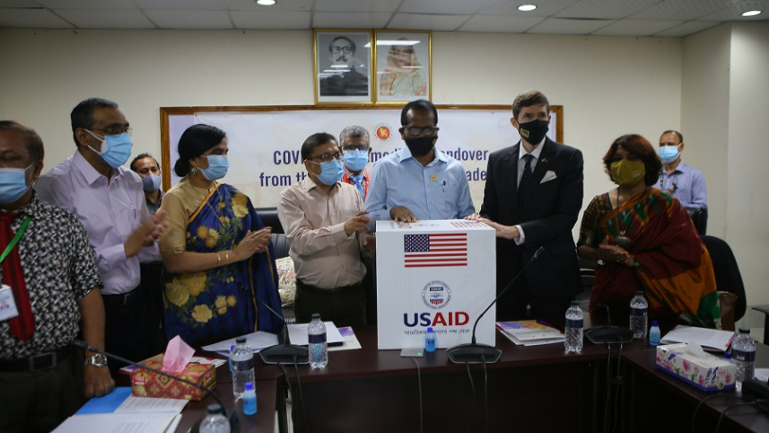 Handover ceremony of COVID-19 