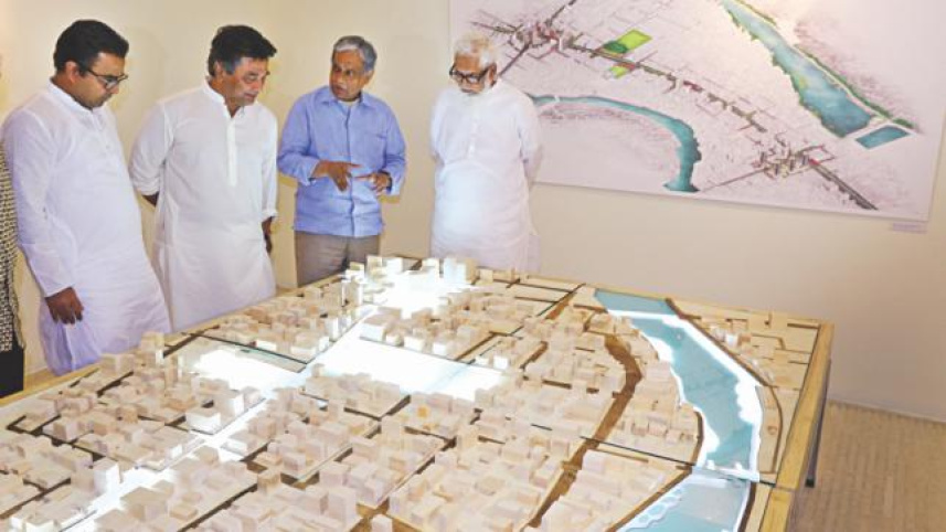 বাম দিক থেকে ঢাকার মেয়র মোহাম্মদ সাঈদ খোকন ও আনিসুল হক, বেঙ্গল ফাউন্ডেশনের চেয়ারম্যান আবুল খায়ের ও শিল্পপতি সালমান এফ রহমান।