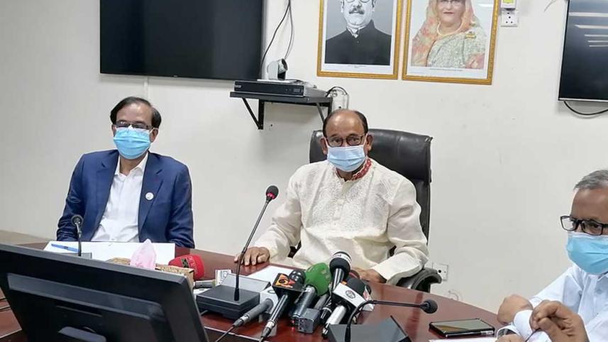 Rail-Minister-at-Briefing-from-Rail-Bhavan_13_4_21.jpg