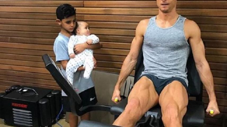 ronaldo on twiteer.JPG