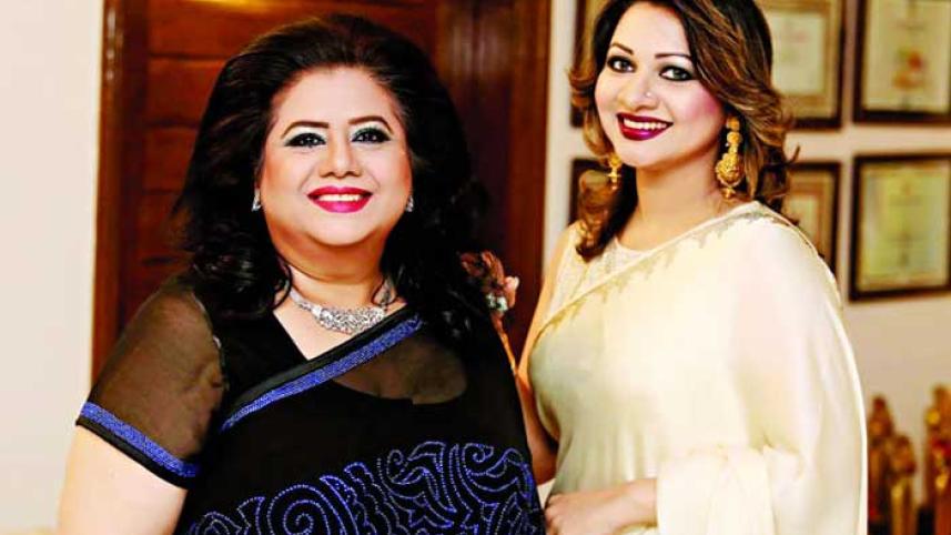 Runa Laila and Ankhi Alamgir