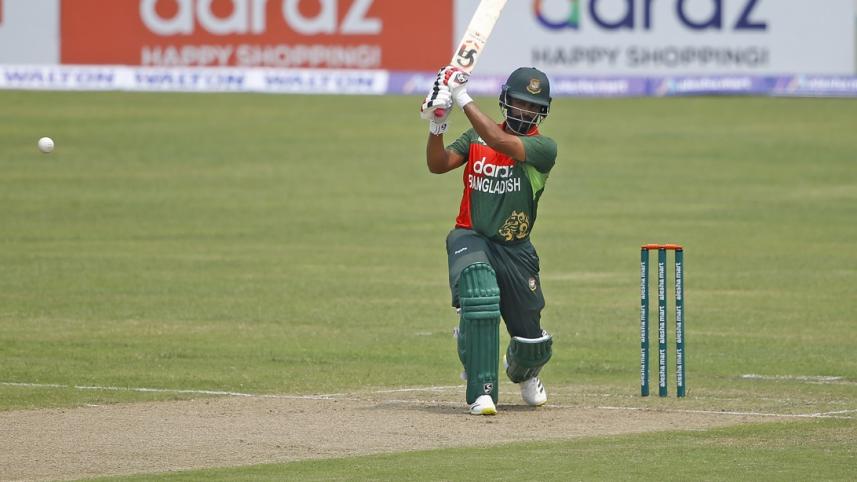 tamim iqbal 50.jpg