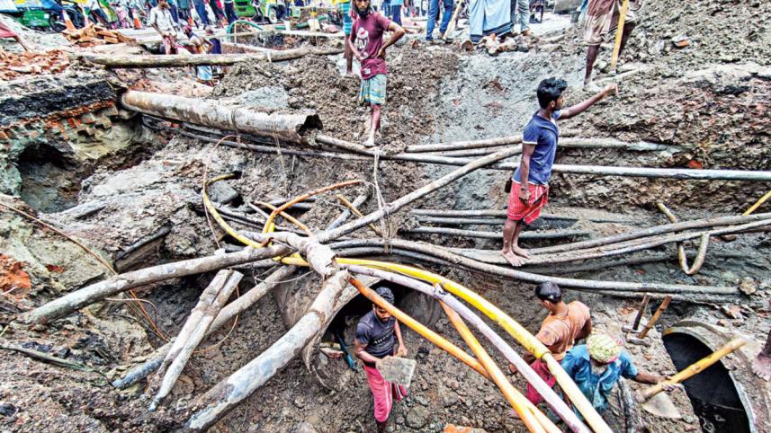 road-diggings-dhaka.jpg