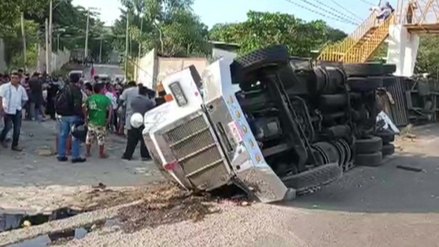 mexico_road_crash.jpg