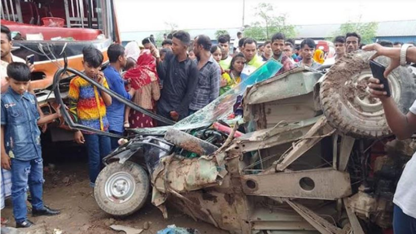 gazipur_kaliakoir_accident_pic.jpg